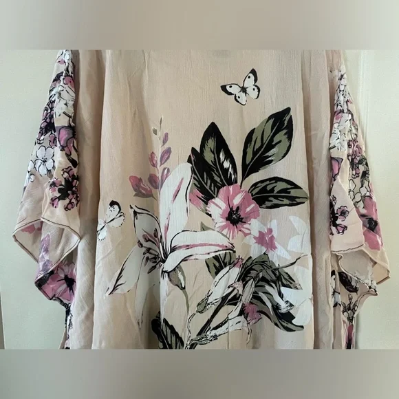 New! Vince Camuto Lily Botanical Floral Kimono Cardigan, Wrap Rayon OSFM - Picture 6 of 16
